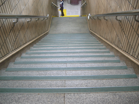 노포동 지하철 역